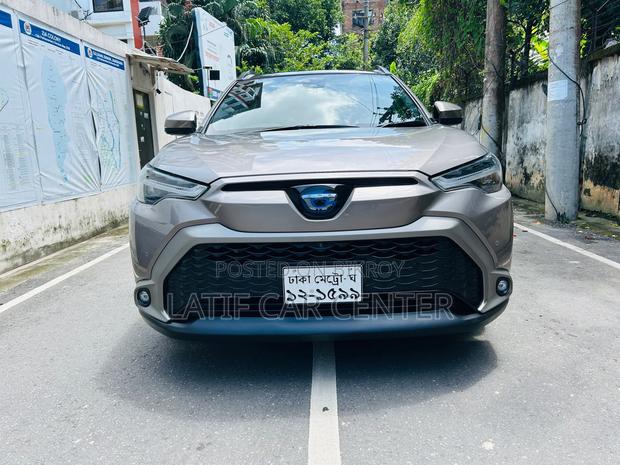 Toyota Corolla Cross 2022 Brown