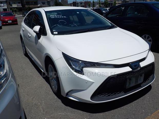 Toyota Corolla 2021 White