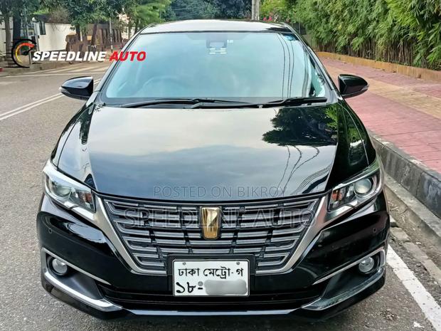 Toyota Premio 2018 Black