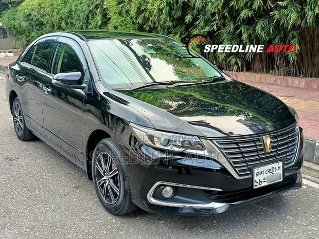 Toyota Premio 2018 Black