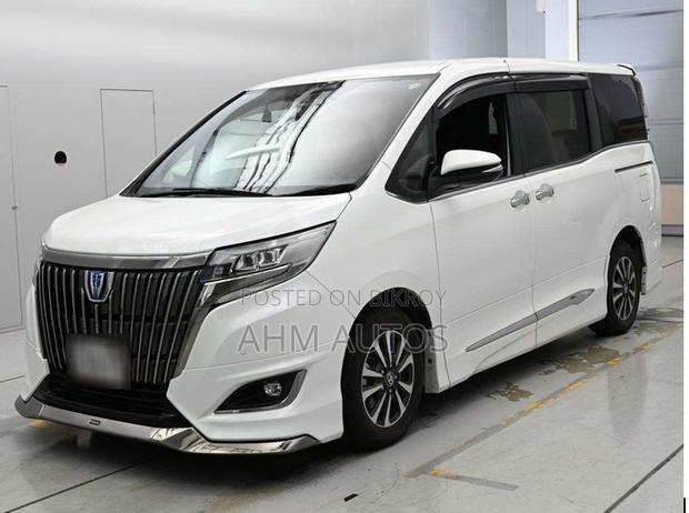 Toyota Esquire 1.8 FWD Hybrid (7 seater) 2021 Pearl
