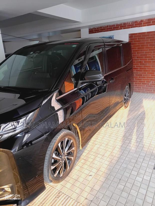 Toyota Noah 2022 Black