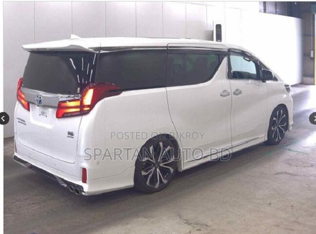 Toyota Alphard 2021 Pearl