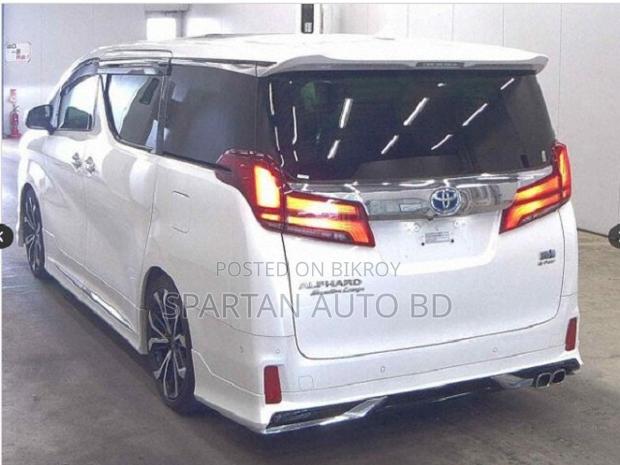 Toyota Alphard 2021 Pearl