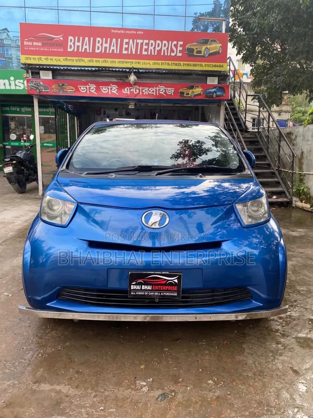 Toyota iQ 2009 Blue