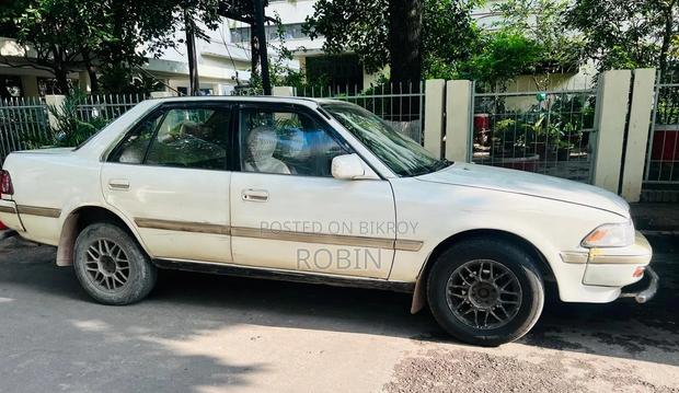 Toyota Corolla 1991 Pearl