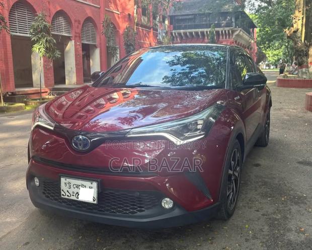 Toyota C-HR XLE Prermium FWD (2.0L 4cyl 2AM) 2018 Maroon