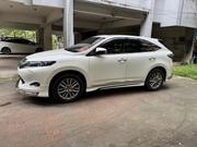 Toyota Harrier Progress Metal & Leather 2016 Pearl for sale