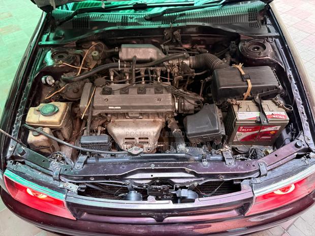 Toyota Carina 1.5 FWD Sedan 1998 Maroon