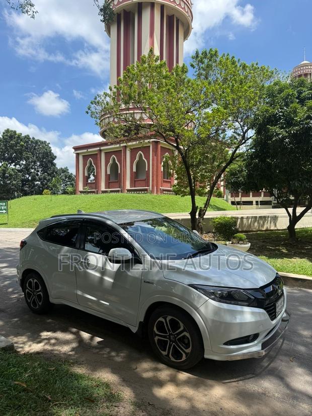 Honda Vezel 2014 Pearl