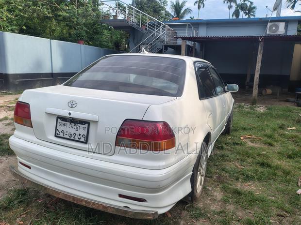 Toyota Corolla Sedan 1996 White