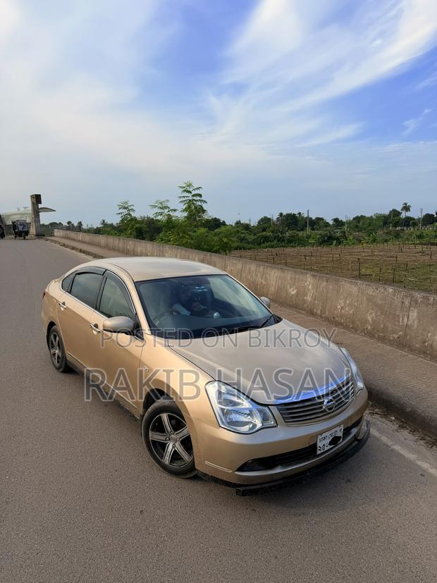 Nissan Bluebird Sylphy 2006 Gold