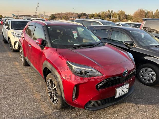 Toyota Yaris 2021 Red