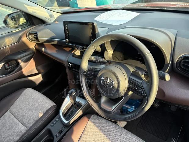 Toyota Yaris 2021 Red