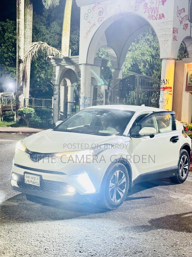 Toyota C-HR 2018 Pearl