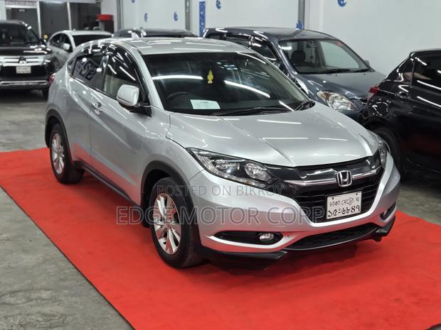 Honda Vezel 2014 Silver