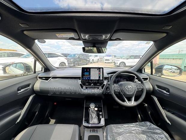 Toyota Corolla Cross 2025 Pearl