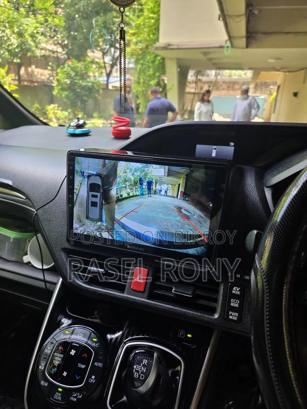 Toyota Noah 2.0 AWD (7 Seater) 2016 Silver