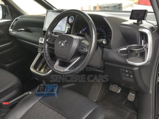 Toyota Noah 2022 Black