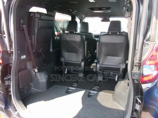 Toyota Noah 2022 Black