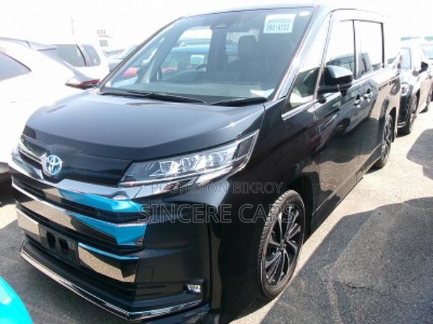 Toyota Noah 2022 Black