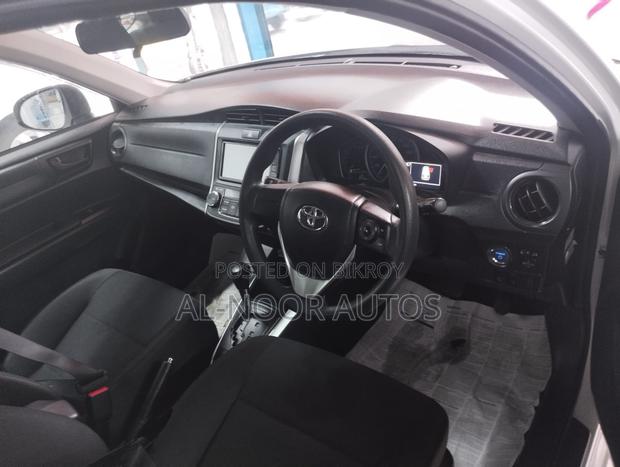Toyota Corolla Fielder 1.5 Hybrid FWD 2021 White
