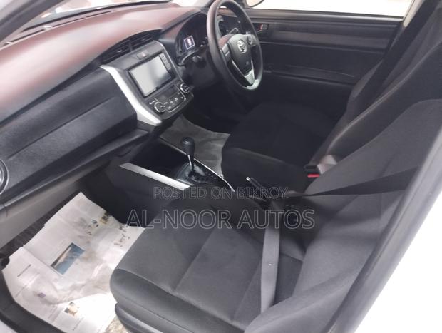 Toyota Corolla Fielder 1.5 Hybrid FWD 2021 White