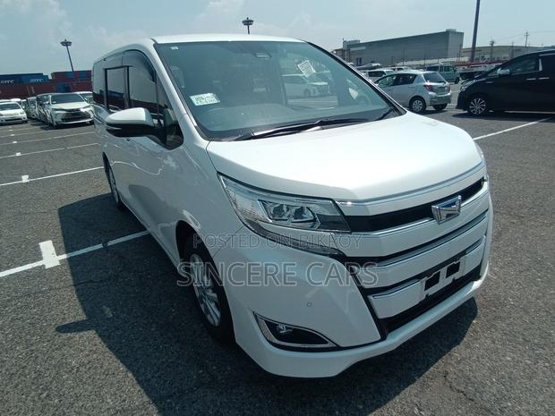 Toyota Noah 2021 Pearl