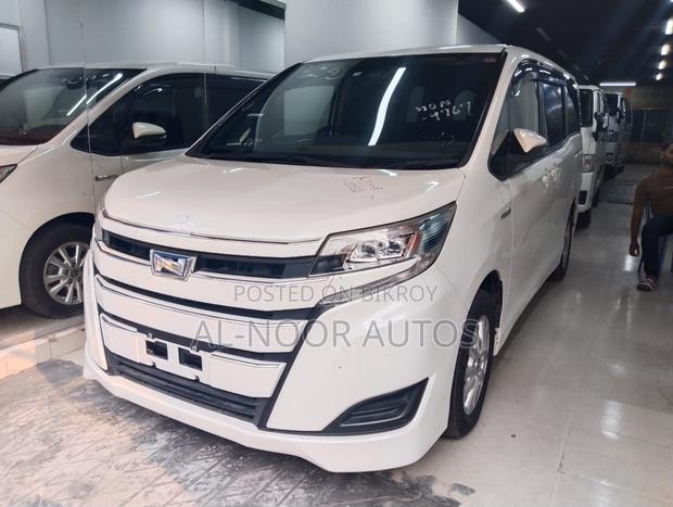 Toyota Noah 1.8 FWD Hybrid (7 seater) 2021 Pearl