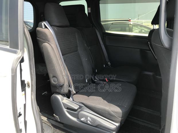 Toyota Noah 2021 Pearl