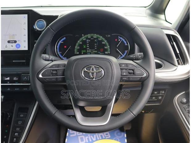 Toyota Noah 2022 Pearl