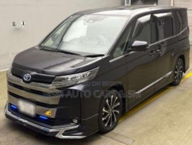 Toyota Noah 2022 Black