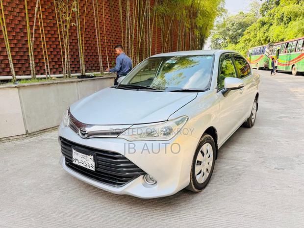 Toyota Axio 2016 Silver