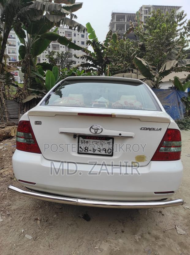 Toyota Corolla 2002 White