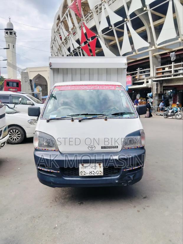 Toyota TownAce 2004 White