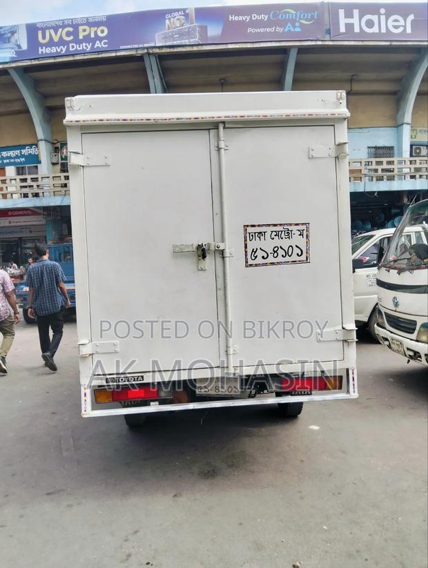 Toyota TownAce 2004 White