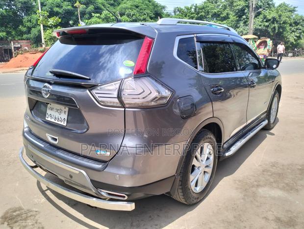 Nissan X-Trail 2016 Gray