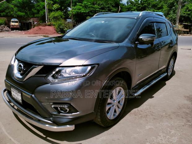 Nissan X-Trail 2016 Gray