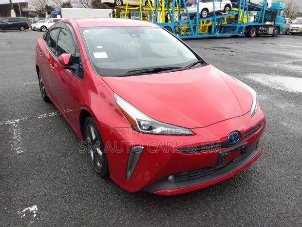 Toyota Prius 2020 Red