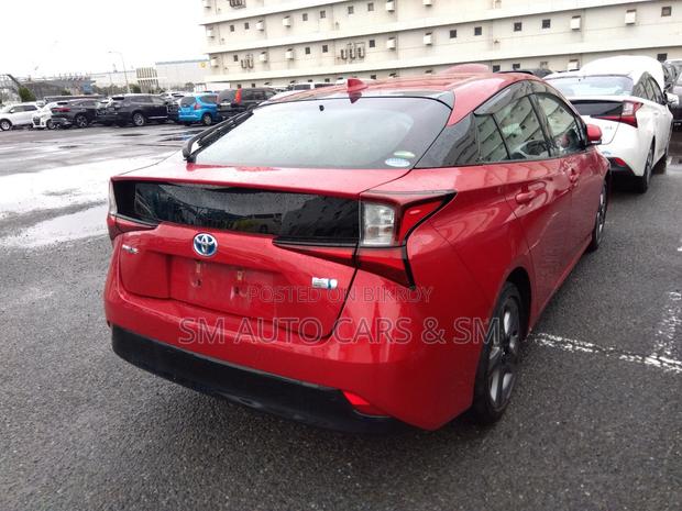 Toyota Prius 2020 Red
