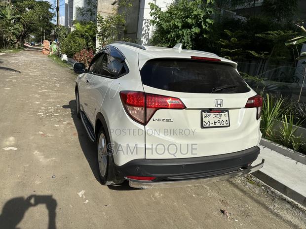 Honda Vezel 2014 Pearl
