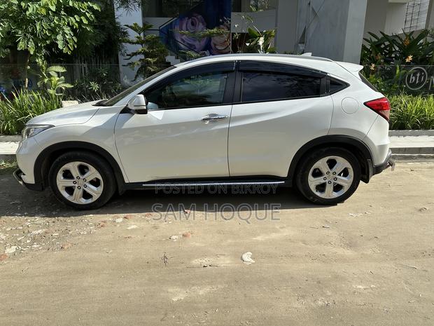Honda Vezel 2014 Pearl