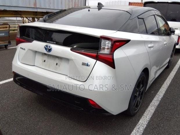Toyota Prius 2021 Pearl