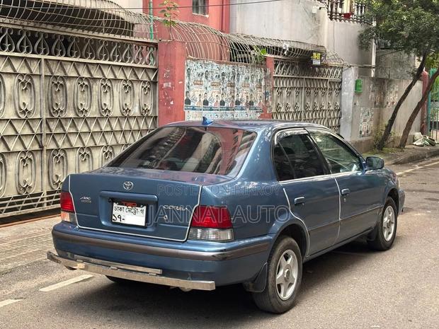 Toyota Corsa 1999