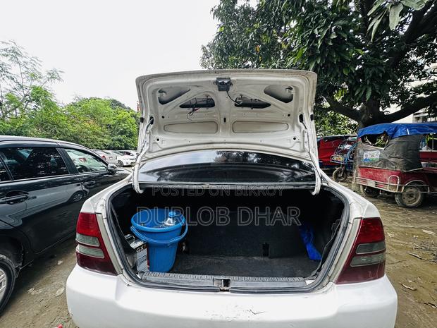Toyota Corolla Sedan 2001 White