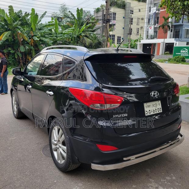 Hyundai Tucson 2012 Black