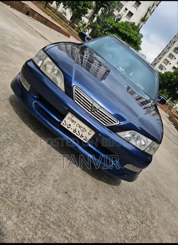 Toyota Vista 1996 Blue