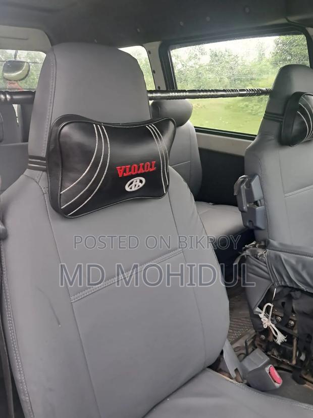 Toyota Noah 2006 White