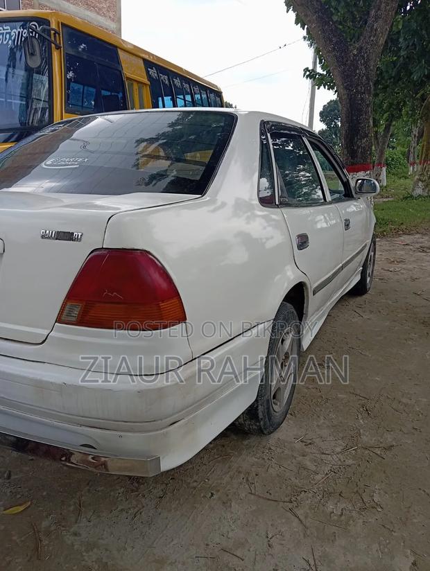 Toyota Corolla 1996 White