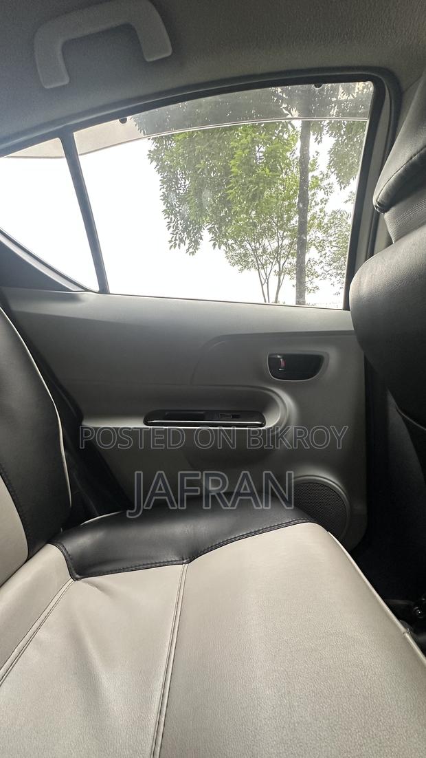 Toyota Aqua 2012 White